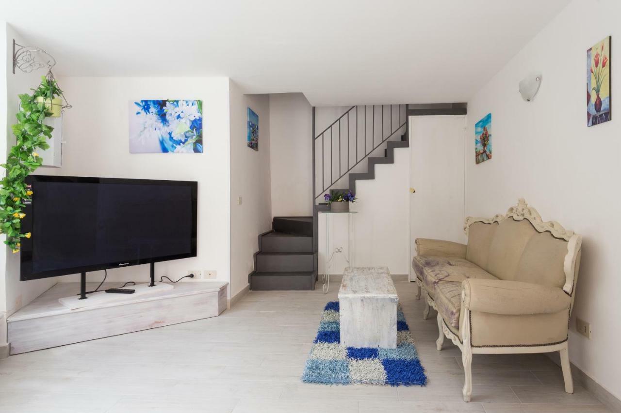 Casa Vacanze Di Gio Катания Екстериор снимка